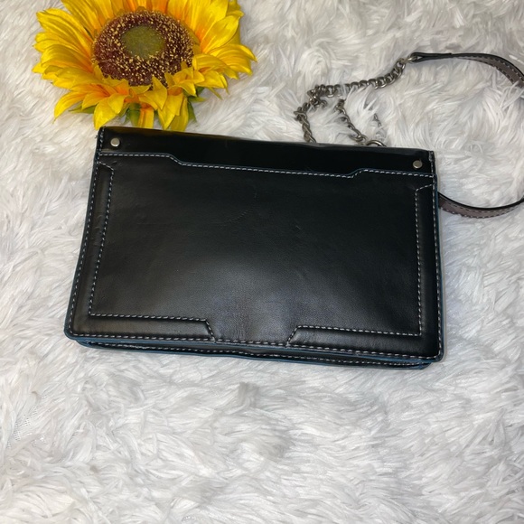 Simply Vera ~Vera Wang Crossbody Bag With An Antique Chain & Copper Strap - Picture 6 of 13